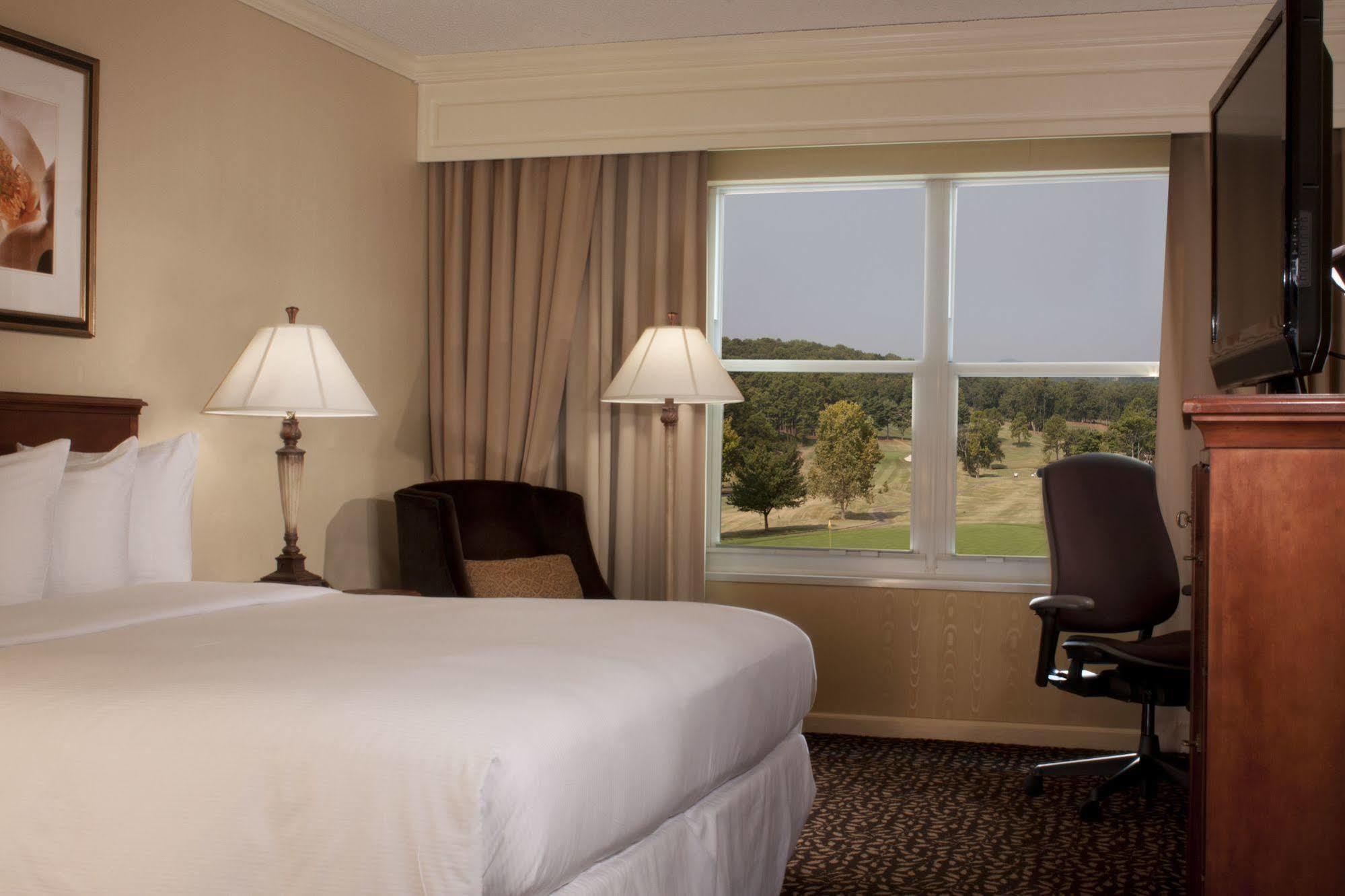 Hilton Atlanta/Marietta Hotel & Conference Center Habitación foto